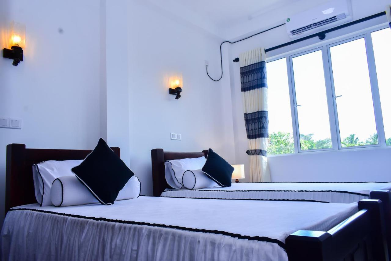 Minuri Villa Hikkaduwa Exteriör bild